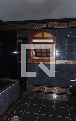 Casa à venda com 300m², 3 quartos e 3 vagasBanheiro Social