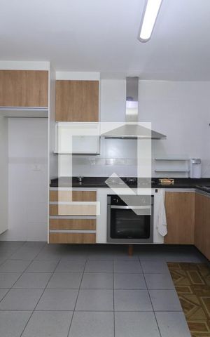 Casa à venda com 300m², 3 quartos e 3 vagasCozinha