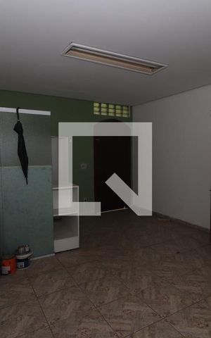 Casa à venda com 300m², 3 quartos e 3 vagasGaragem
