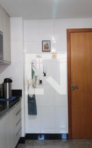 Apartamento à venda com 134m², 3 quartos e 3 vagasCozinha