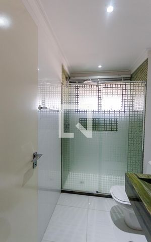Apartamento à venda com 454m², 4 quartos e 4 vagas Apartamento à venda com 454m², 4 quartos e 4 vagasBanheiro