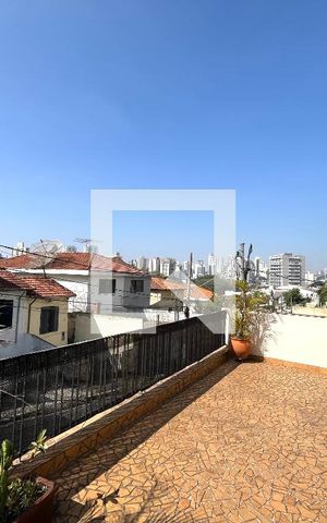 Casa à venda com 114m², 3 quartos e 2 vagasÁrea externa