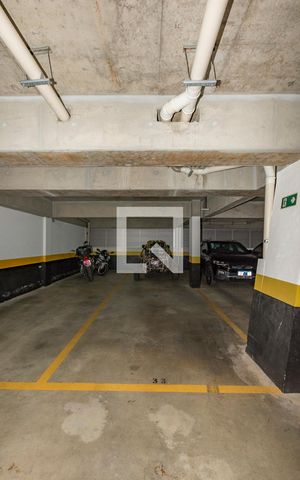 Apartamento à venda com 100m², 2 quartos e 3 vagas Apartamento à venda com 100m², 2 quartos e 3 vagasGaragem