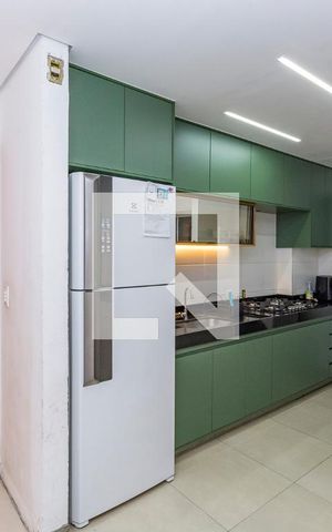 Apartamento à venda com 100m², 2 quartos e 3 vagas Apartamento à venda com 100m², 2 quartos e 3 vagasCozinha