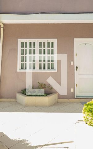 Casa de condomínio à venda com 104m², 2 quartos e 2 vagas Casa de condomínio à venda com 104m², 2 quartos e 2 vagasVista - Sala