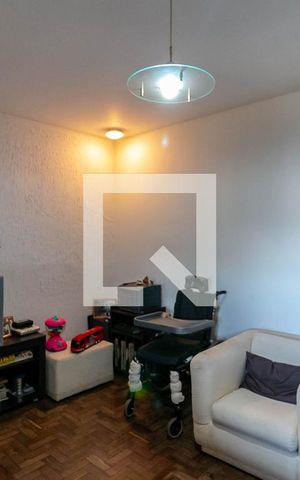 Casa à venda com 275m², 3 quartos e 4 vagas Casa à venda com 275m², 3 quartos e 4 vagasSala
