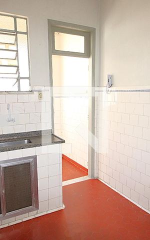 Apartamento à venda com 67m², 2 quartos e sem vagaCozinha