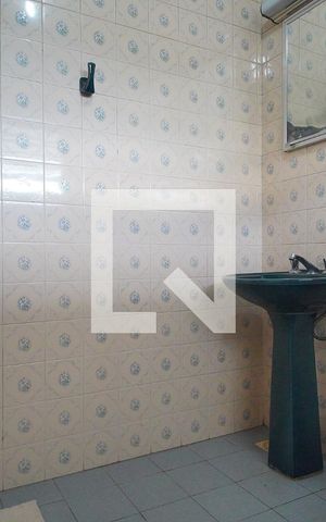 Casa à venda com 450m², 4 quartos e 5 vagas Casa à venda com 450m², 4 quartos e 5 vagasBanheiro da Suíte 4