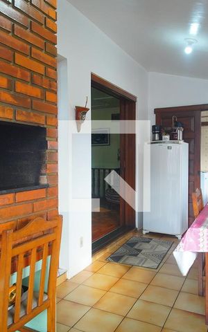 Casa à venda com 450m², 4 quartos e 5 vagas Casa à venda com 450m², 4 quartos e 5 vagasÁrea gourmet