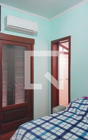 Casa à venda com 450m², 4 quartos e 5 vagas Casa à venda com 450m², 4 quartos e 5 vagasSuíte 3