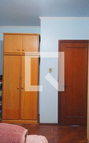 Casa à venda com 450m², 4 quartos e 5 vagas Casa à venda com 450m², 4 quartos e 5 vagasSuíte 4