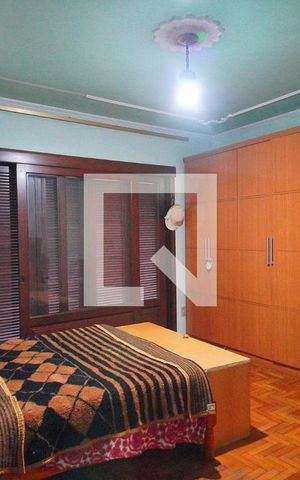 Casa à venda com 450m², 4 quartos e 5 vagas Casa à venda com 450m², 4 quartos e 5 vagasSuíte 2