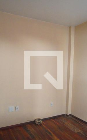Casa à venda com 416m², 4 quartos e 2 vagas Casa à venda com 416m², 4 quartos e 2 vagasQuarto 3