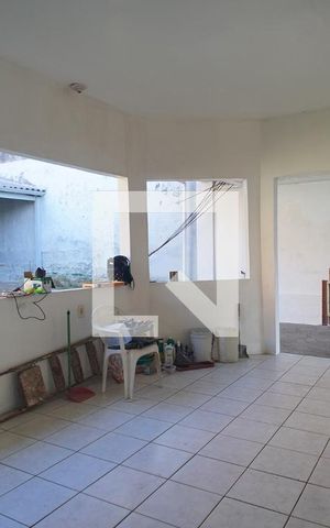 Casa à venda com 416m², 4 quartos e 2 vagas Casa à venda com 416m², 4 quartos e 2 vagasÁrea de Serviço 2