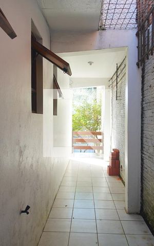 Casa à venda com 416m², 4 quartos e 2 vagas Casa à venda com 416m², 4 quartos e 2 vagasVista do Quarto 2
