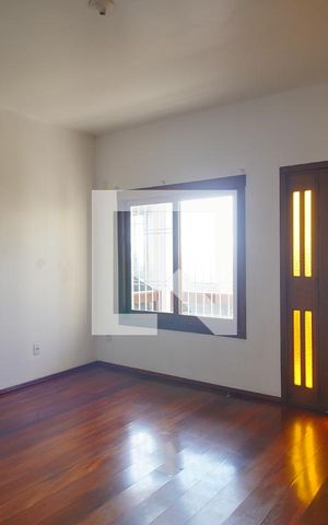 Casa à venda com 416m², 4 quartos e 2 vagas Casa à venda com 416m², 4 quartos e 2 vagasSala