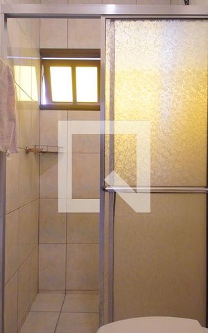 Casa à venda com 416m², 4 quartos e 2 vagas Casa à venda com 416m², 4 quartos e 2 vagasBanheiro 2