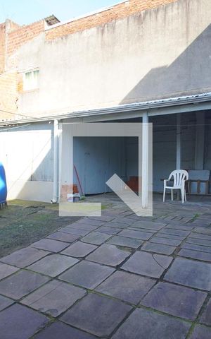 Casa à venda com 416m², 4 quartos e 2 vagas Casa à venda com 416m², 4 quartos e 2 vagasGaragem
