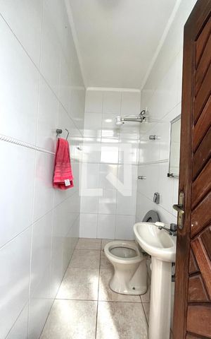 Casa para alugar com 465m², 5 quartos e 6 vagas Casa para alugar com 465m², 5 quartos e 6 vagasBanheiro de serviço