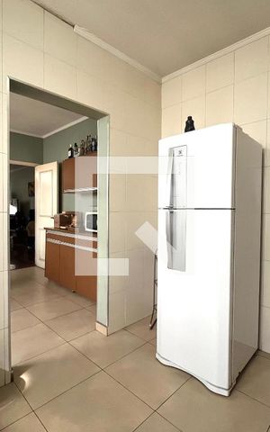 Casa para alugar com 465m², 5 quartos e 6 vagas Casa para alugar com 465m², 5 quartos e 6 vagasCozinha