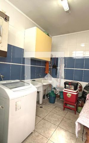 Casa para alugar com 465m², 5 quartos e 6 vagas Casa para alugar com 465m², 5 quartos e 6 vagasÁrea de Serviço