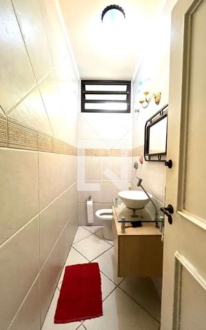 Casa para alugar com 465m², 5 quartos e 6 vagas Casa para alugar com 465m², 5 quartos e 6 vagasLavabo
