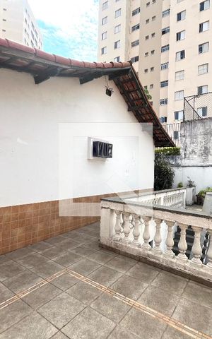 Casa para alugar com 465m², 5 quartos e 6 vagas Casa para alugar com 465m², 5 quartos e 6 vagasÁrea externa