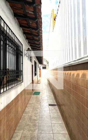 Casa para alugar com 465m², 5 quartos e 6 vagas Casa para alugar com 465m², 5 quartos e 6 vagasÁrea externa