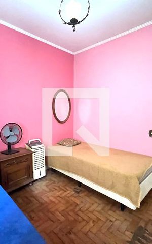 Casa para alugar com 465m², 5 quartos e 6 vagas Casa para alugar com 465m², 5 quartos e 6 vagasQuarto 2