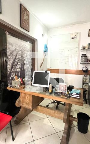 Casa para alugar com 465m², 5 quartos e 6 vagas Casa para alugar com 465m², 5 quartos e 6 vagasEscritório