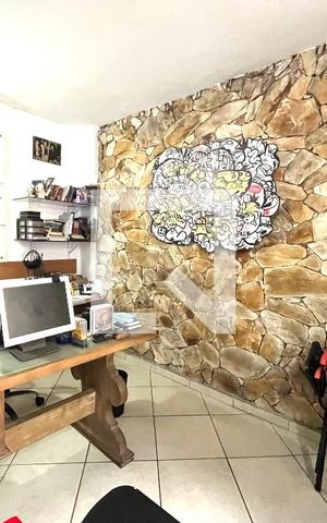 Casa para alugar com 465m², 5 quartos e 6 vagas Casa para alugar com 465m², 5 quartos e 6 vagasEscritório