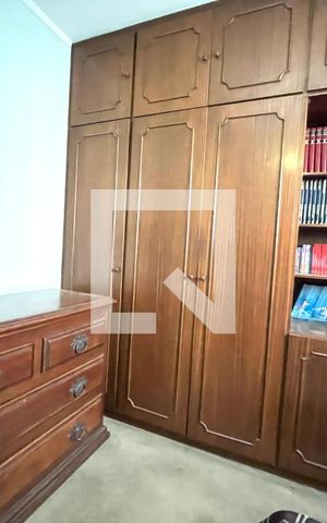 Casa para alugar com 465m², 5 quartos e 6 vagas Casa para alugar com 465m², 5 quartos e 6 vagasQuarto 3