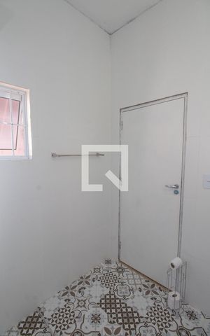 Casa à venda com 240m², 4 quartos e 2 vagas Casa à venda com 240m², 4 quartos e 2 vagasBanheiro Quarto 1