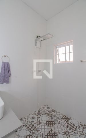 Casa à venda com 240m², 4 quartos e 2 vagas Casa à venda com 240m², 4 quartos e 2 vagasBanheiro Quarto 1