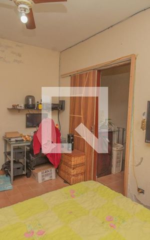 Casa à venda com 240m², 4 quartos e 2 vagas Casa à venda com 240m², 4 quartos e 2 vagasEdicula