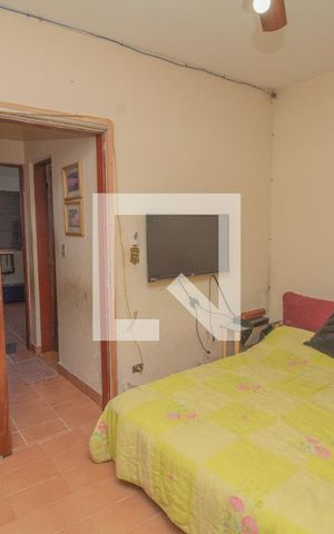 Casa à venda com 240m², 4 quartos e 2 vagas Casa à venda com 240m², 4 quartos e 2 vagasEdicula