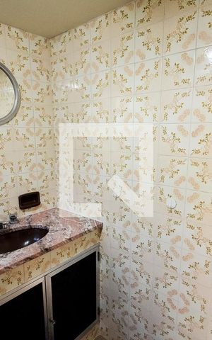 Casa para alugar com 190m², 4 quartos e 1 vaga Casa para alugar com 190m², 4 quartos e 1 vagaBanheiro da Suíte