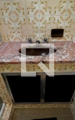 Casa para alugar com 190m², 4 quartos e 1 vaga Casa para alugar com 190m², 4 quartos e 1 vagaBanheiro da Suíte