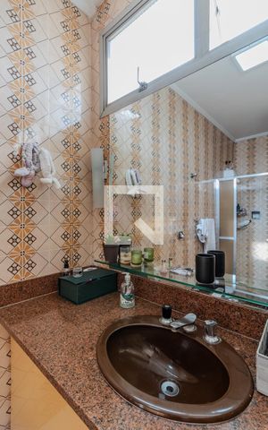 Casa para alugar com 250m², 3 quartos e 4 vagas Casa para alugar com 250m², 3 quartos e 4 vagasBanheiro 2