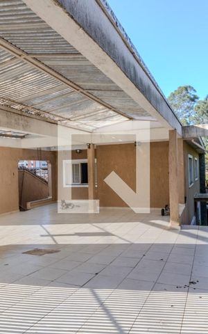 Casa para alugar com 250m², 3 quartos e 4 vagas Casa para alugar com 250m², 3 quartos e 4 vagasÁrea comum