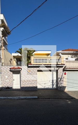 Casa à venda com 420m², 3 quartos e 1 vagaFachada