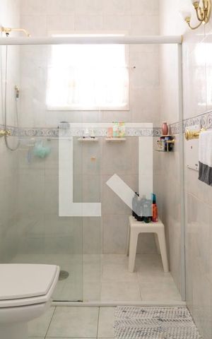 Casa à venda com 420m², 3 quartos e 1 vagaBanheiro 2