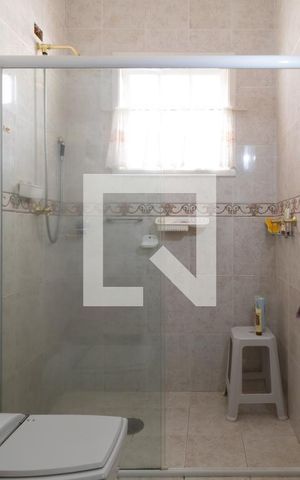 Casa à venda com 420m², 3 quartos e 1 vagaBanheiro 1