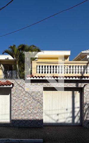 Casa à venda com 420m², 3 quartos e 1 vagaFachada
