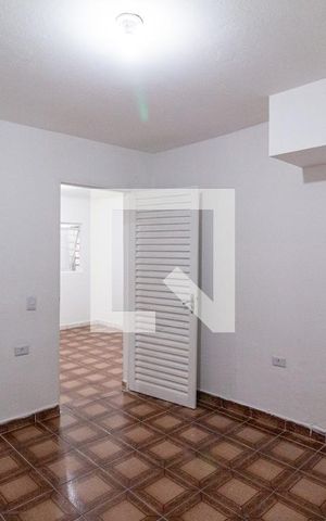 Casa para alugar com 45m², 1 quarto e sem vagaQuarto