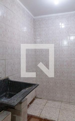 Casa para alugar com 45m², 1 quarto e sem vagaCozinha e área de serviço