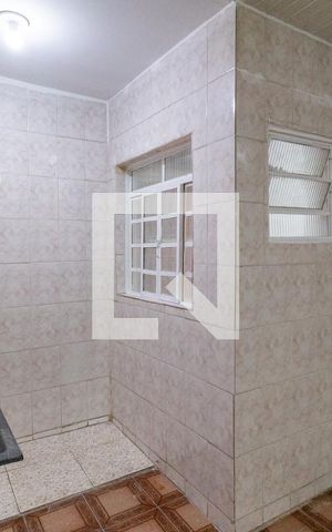 Casa para alugar com 45m², 1 quarto e sem vagaCozinha e área de serviço
