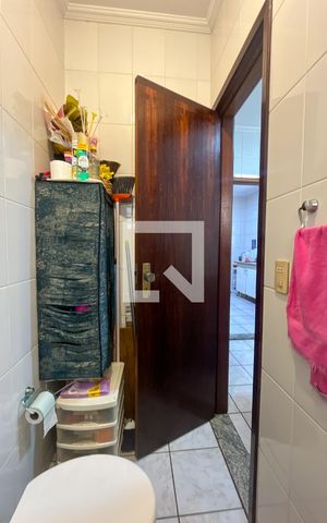 Casa para alugar com 150m², 3 quartos e 4 vagas Casa para alugar com 150m², 3 quartos e 4 vagasBanheiro 2