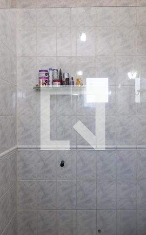 Casa à venda com 205m², 3 quartos e 2 vagasBanheiro da Suíte