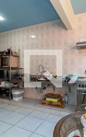 Casa à venda com 205m², 3 quartos e 2 vagasCozinha